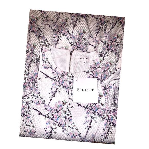 Elliatt euphoria cold shoulder a-line dress BNWT - Picture 5 of 6